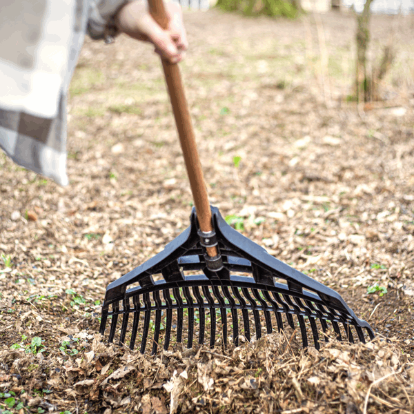 Extra Wide Leaf Rake